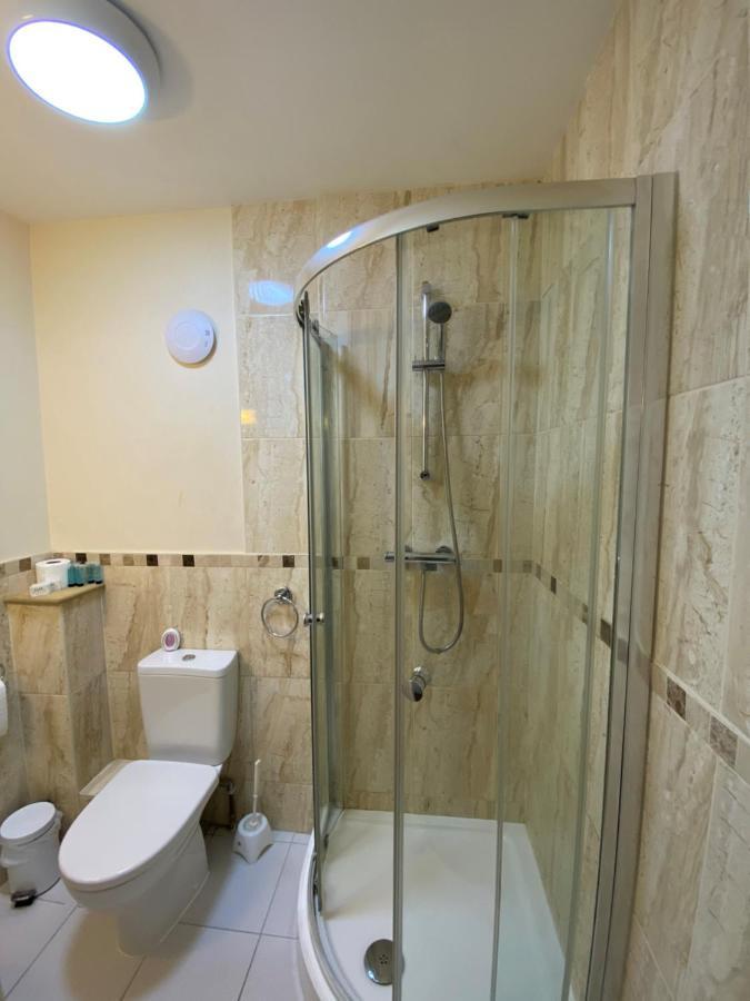 Buckingham Hotel High Wycombe Ngoại thất bức ảnh