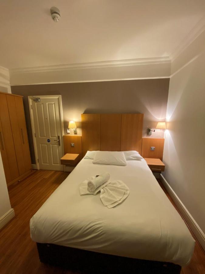 Buckingham Hotel High Wycombe Ngoại thất bức ảnh