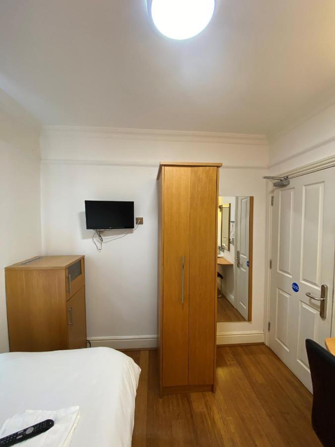Buckingham Hotel High Wycombe Ngoại thất bức ảnh