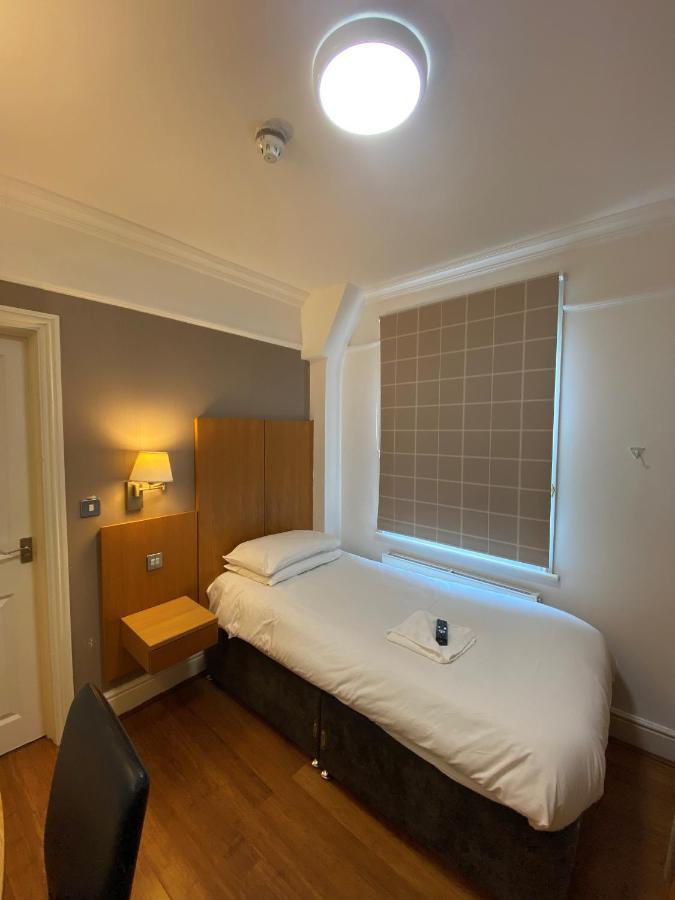 Buckingham Hotel High Wycombe Ngoại thất bức ảnh