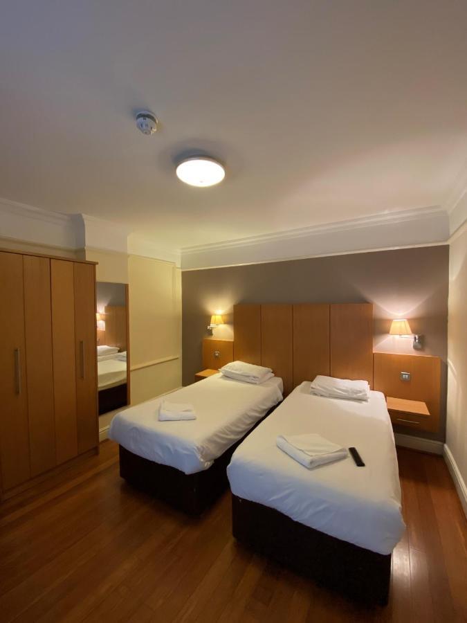 Buckingham Hotel High Wycombe Ngoại thất bức ảnh