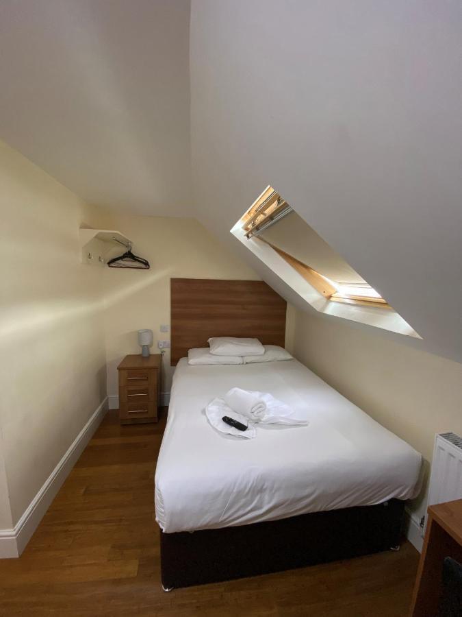 Buckingham Hotel High Wycombe Ngoại thất bức ảnh