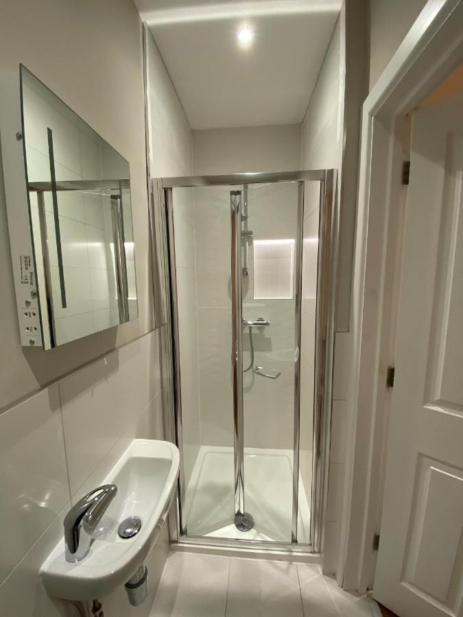 Buckingham Hotel High Wycombe Ngoại thất bức ảnh