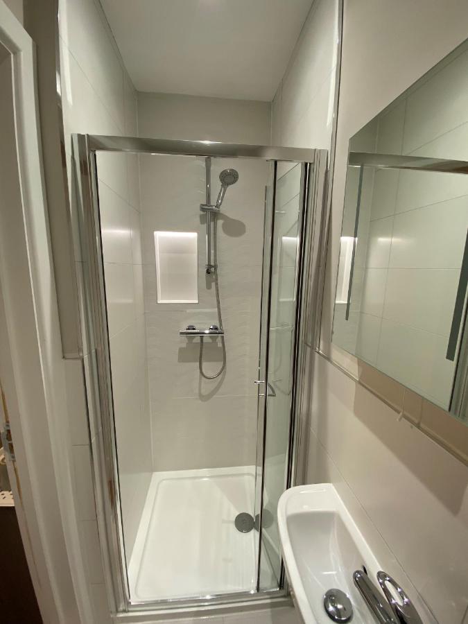 Buckingham Hotel High Wycombe Ngoại thất bức ảnh