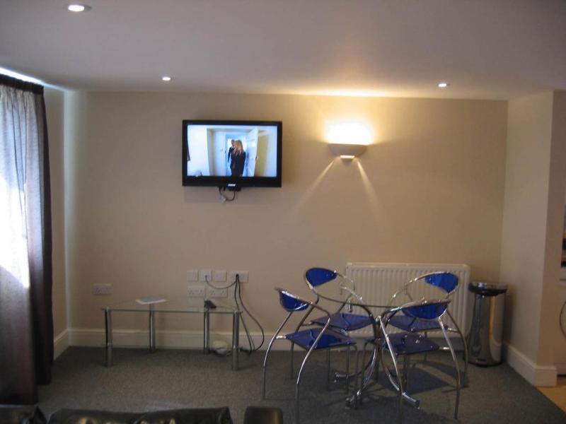Buckingham Hotel High Wycombe Ngoại thất bức ảnh