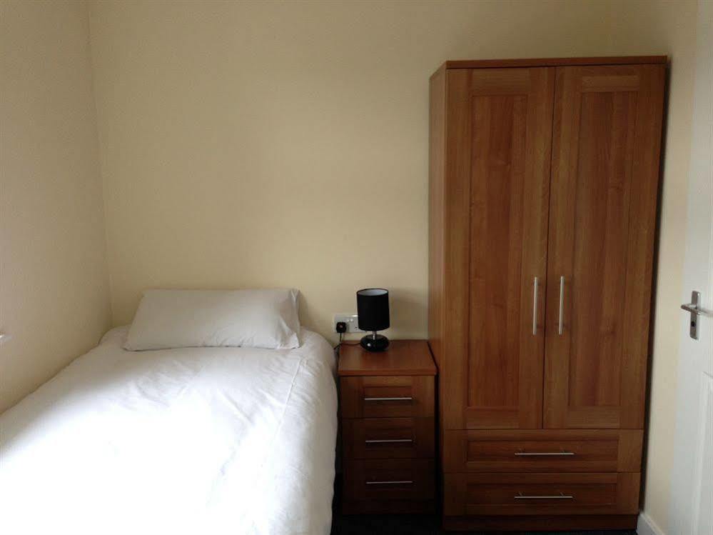 Buckingham Hotel High Wycombe Ngoại thất bức ảnh